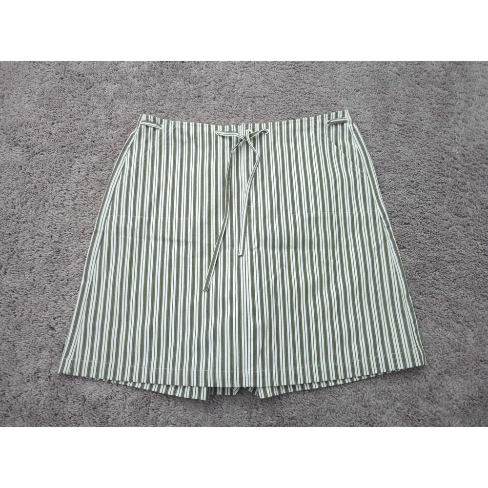 Bobbie Brooks Green and White Striped Skort